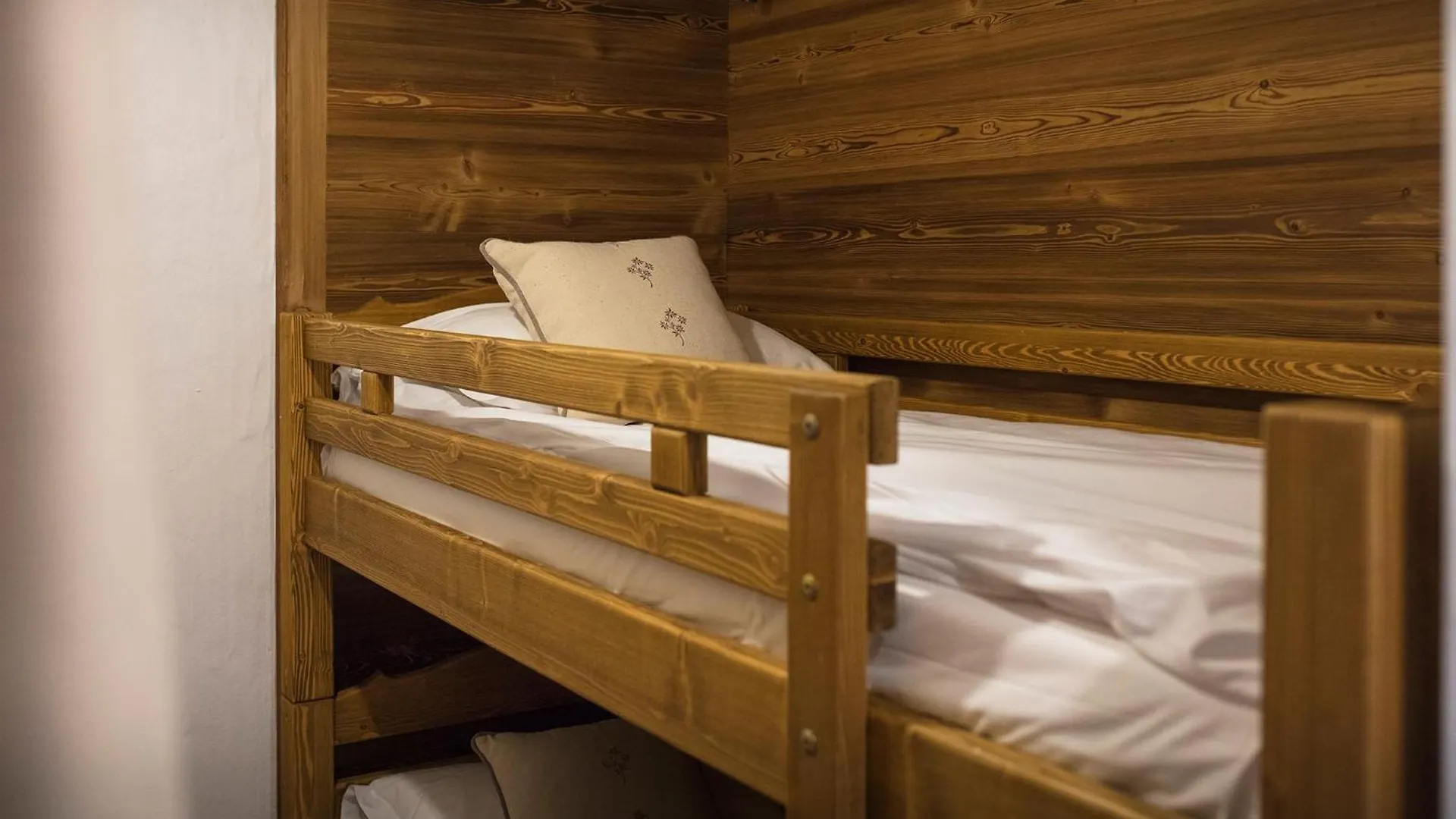 Les Cimes Aparthotel La Clusaz 5*,