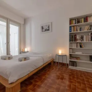 Appartement Grand Lumineux Pour 2 à 4 Personnes A Intra-muros Wifi Gratuit 